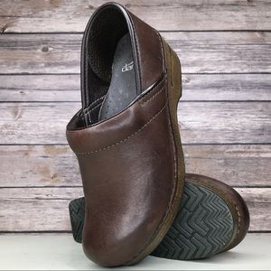 Dansko Professional Brown Leather Clogs/Mule , Size 39